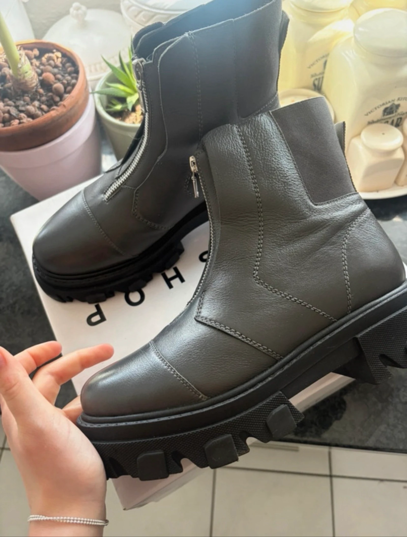 Bottine cuir zip